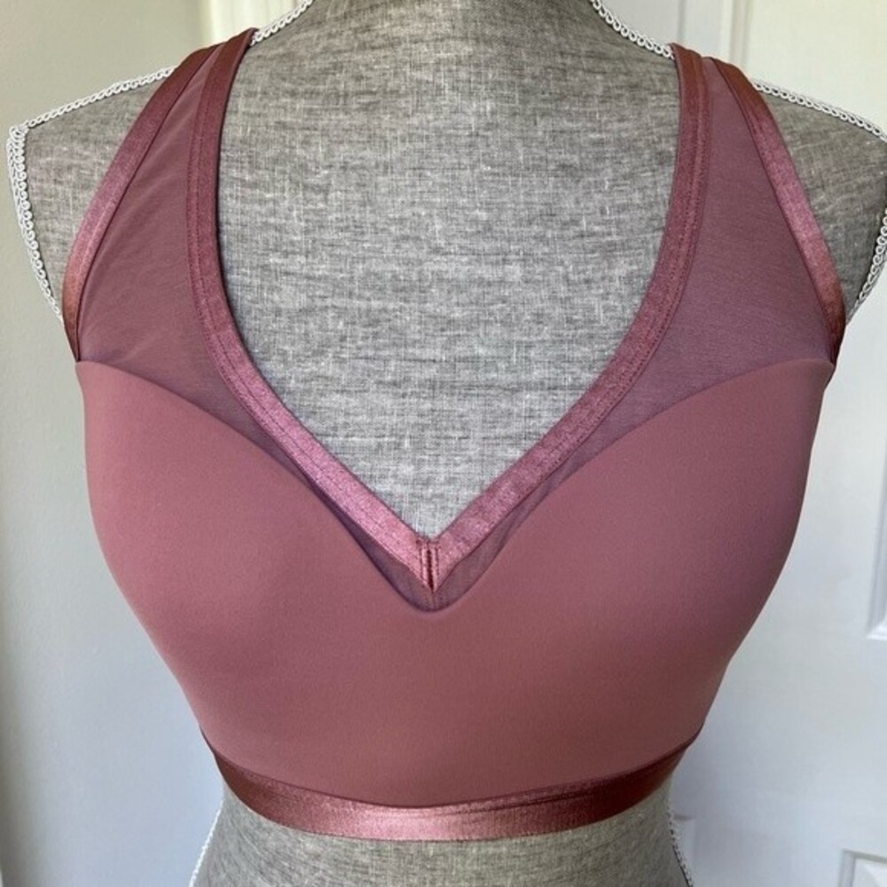 NWOT 38D Victoria’s Secret Incredible Lightweight Max Bra Mauve